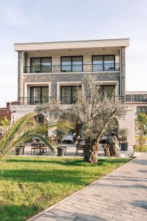 CAROLEA VILLAS - 3