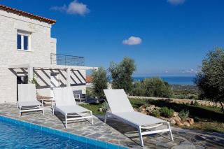 Komfort-Villa mit privatem Pool - Agia Triada - 4