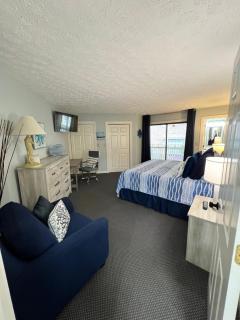 Elegant Coastal Getaway Spacious 3BR Chelsea House - Myrtle Beach - 4
