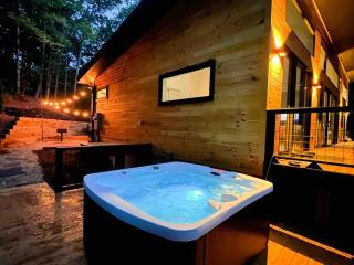 Modern Mountain Getaway with Hot Tub, Fire Pit - Sautee Nacoochee - 5