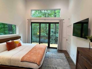 Modern Mountain Getaway with Hot Tub, Fire Pit - Sautee Nacoochee - 3