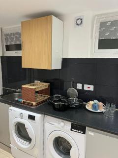 Starlet Manor Park - London - 8