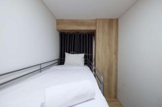 Modern Look and Comfy 2BR Transpark Cibubur Apartment By Travelio - Depok - 7