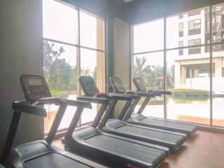 Brand New and Stylish 2BR at Transpark Cibubur Apartment By Travelio - Depok - 1