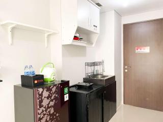 Cozy Stay Studio Transpark Juanda Bekasi Timur Apartment By Travelio - Bekasi - 7