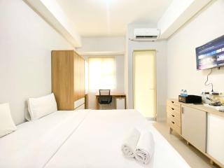 Serene Designed Studio Transpark Juanda Bekasi Timur Apartment By Travelio - Bekasi - 0