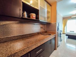 Best Deal Studio Apartment Galeri Ciumbuleuit 1 By Travelio - Bandung - 5