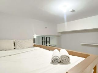 Restful and Well Designed Studio Transpark Juanda Bekasi Timur Apartment By Travelio - 9