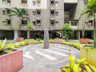 Serene 2BR Apartment at Gateway Ahmad Yani Cicadas By Travelio - 2