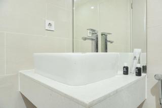 Good Choice Studio at Daan Mogot City Apartment By Travelio - 5