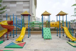 Comfortable Studio (No Kitchen) Grand Palace Kemayoran Apartment By Travelio - Jakarta - 5
