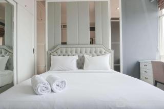 Comfy and Wonderful Studio Menteng Park Apartment By Travelio - Jakarta - 3
