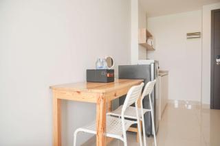 Good and Comfy 1BR (No Kitchen) at Citra Living Apartment By Travelio - Jakarta - 1
