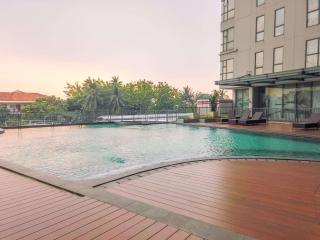 Wonderful and Homey 1BR Apartment Royal Olive Residence By Travelio - 8