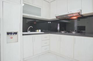 Comfy and Elegant 2BR at Sudirman Tower Condominium Apartment By Travelio - 7