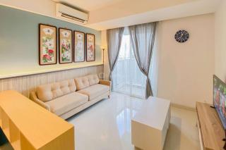 Good Choice and Best Location Studio West Vista Apartment By Travelio - 1