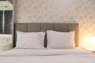 Minimalist and Warm 1BR Signature Park Grande Apartment By Travelio - Giacarta - 0