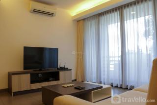 Elegant and Spacious 2BR at Apartment Simprug Park Residences By Travelio - Jakarta - 9