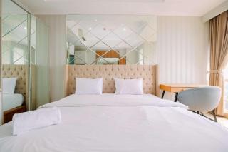 Comfort and Modern Look Studio Menteng Park Apartment By Travelio - Jacarta - 0