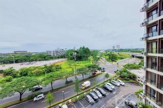 Best Deal and Simply Look Studio Room at Sky House BSD Apartment By Travelio - Tangerang - 8