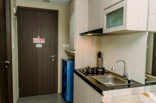 Minimalist and Comfy Studio at Bintaro Icon Apartment By Travelio - Tangerang - 7