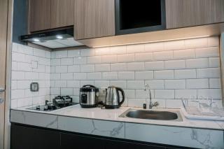 Simply and Cozy Stay Studio Apartment B Residence By Travelio - 1