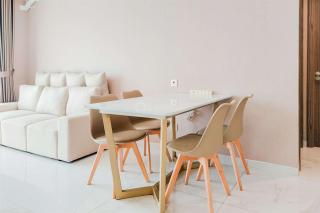 Homey 3BR Sky House BSD Apartment next to AEON Mall By Travelio - Tangerang - 7