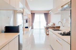 Homey 3BR Sky House BSD Apartment next to AEON Mall By Travelio - Tangerang - 4