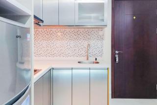 Simply Look Studio at Brooklyn Alam Sutera Apartmet By Travelio - 8