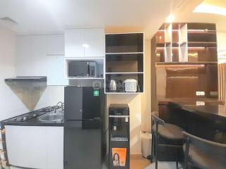 Spacious and Elegant 1BR at Patraland Amarta Apartment By Travelio - Kejayan - 7