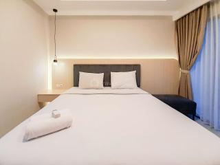 Best Deal and Comfortable Studio at Patraland Amarta Apartment By Travelio - Kejayan - 9