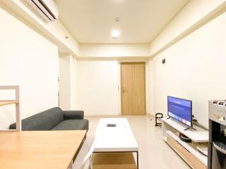Modern Stay 2BR at Meikarta Apartment By Travelio - Cikarang - 2