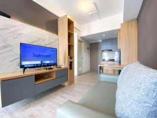 Homey and Spacious Studio Vasanta Innopark Apartment By Travelio - Cikarang - 5