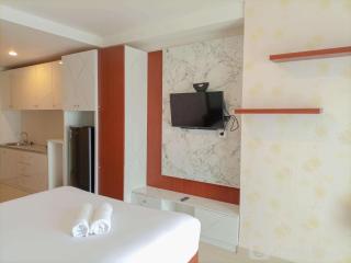 Elegant and MInimalist Studio at Mataram City Apartment By Travelio - Kejayan - 8
