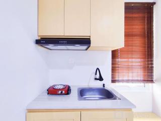 Cozy Studio at 9th Floor Paltrow City Apartment By Travelio - Semarang - 8