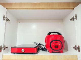 Comfort Studio at De Prima Apartment By Travelio - Medan - 9