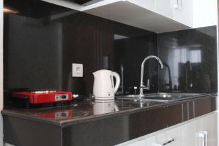 Strategic Studio at Green Kosambi Bandung Apartment By Travelio - 6