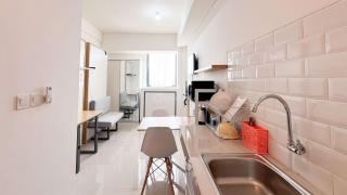 Restful Studio (No Kitchen) Apartment at Bandaraya - Tallasa City Makassar By Travelio - 8