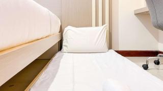 Best Choice Studio Apartment at Vida View Makassar By Travelio - Pampang - 9