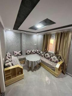 Appartement près de la mer avec terrasse privée - Al-Ḥoseyma - 9