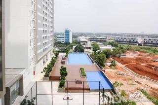 1BR Spacious Combine Unit at Vasanta Innopark Apartment By Travelio - Bekasi - 0