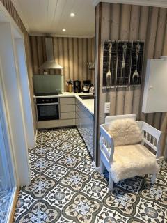 Large apartment with pier house and private beach - Risør - 2