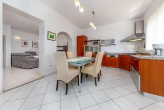 Apartments Gisela - Makarska (Macarsca) - 6
