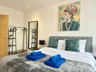 The Crown View - Luxury Apartment - FREE PARKING Nearby - Harrogate - 0