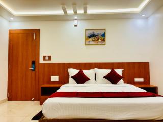Hotel Starfinch Inn - Kushalnagar - 0