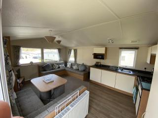 Whitecliff Bay Holiday Park - Most popular location near Pools, Clubs and Beach - 1
