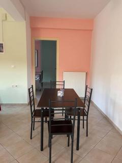Spacious Quiet Apartment for Relaxed Holidays 2 - - 5