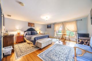 Bliss Point Farm and B&B, LLC - 9