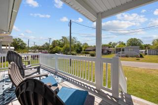 Cozy Beach Cottage - Myrtle Beach - 6