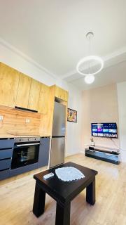 Pazari i Ri, Quiet and Central Stay, Self Check-in - Tirana - 9